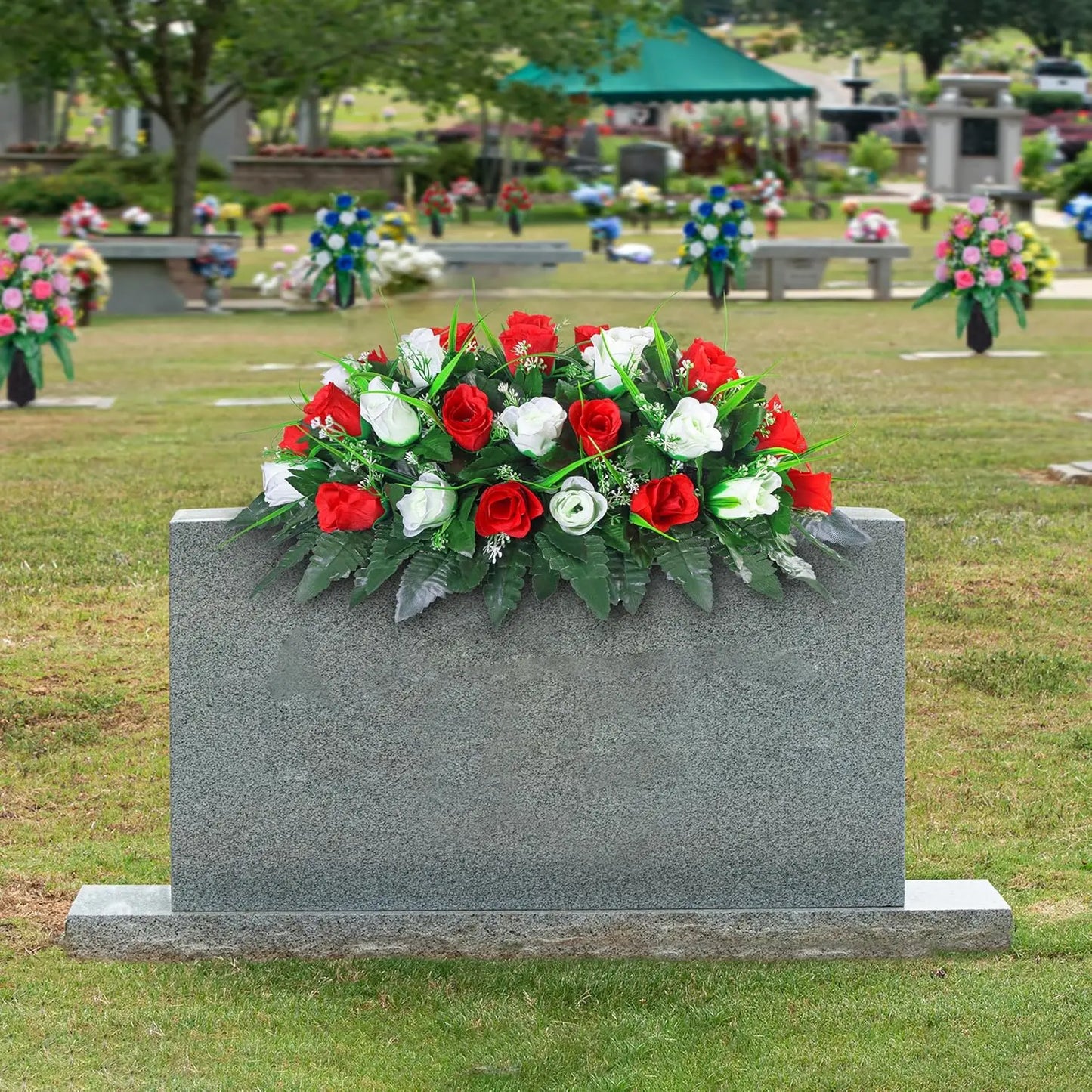 Headstone Saddle Bouquet